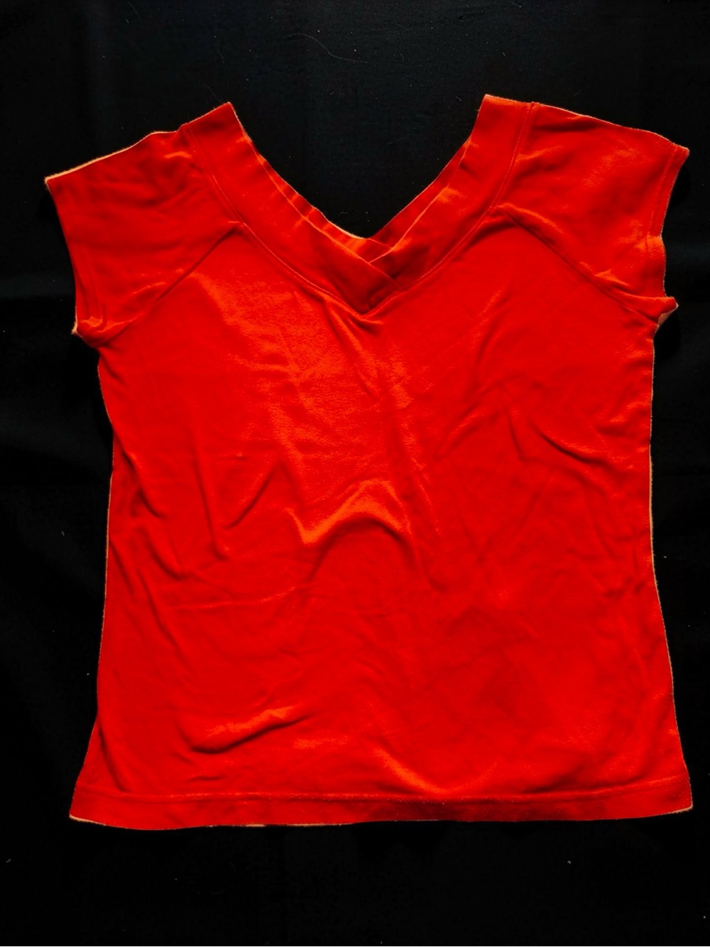 Arizona Jean Company‎ Women's Red V-Neck Short Sleeve Tee